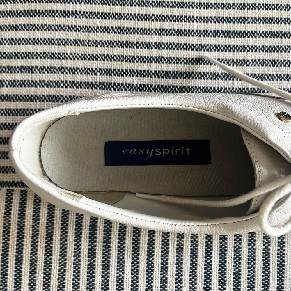 9.5 Easy Spirit ESMotion White Leather Oxford Shoe - Picture 6 of 9
